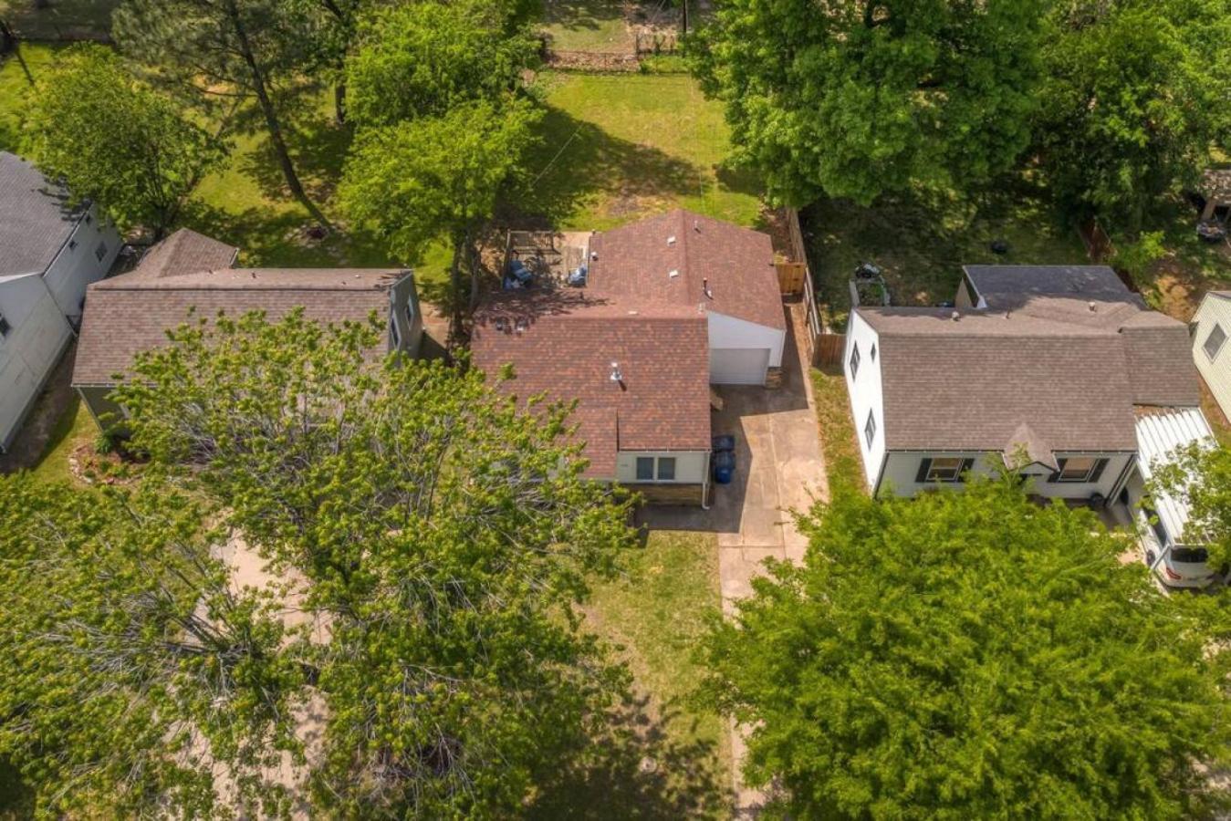 Trendy In Tulsa Villa ภายนอก รูปภาพ