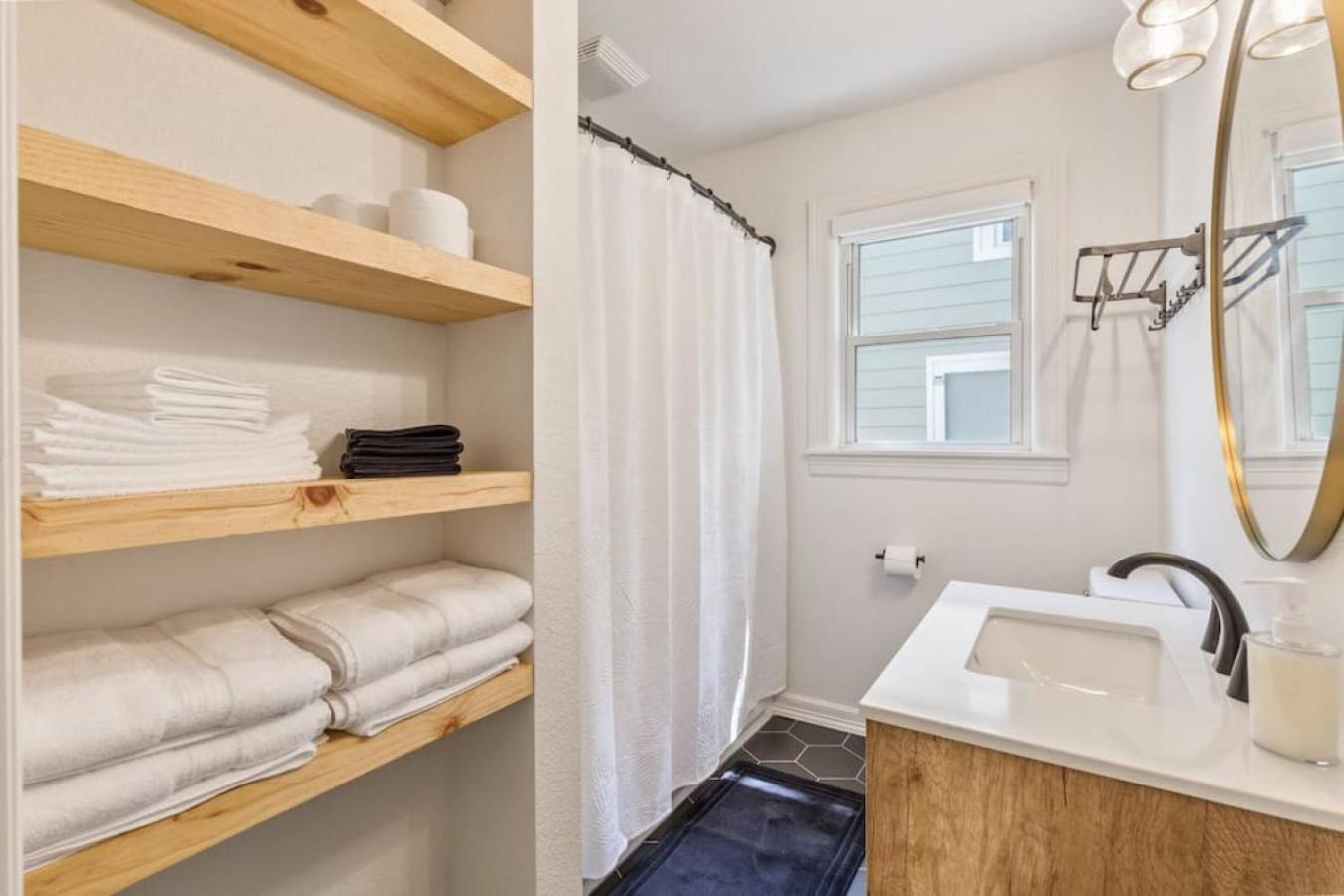 Trendy In Tulsa Villa ภายนอก รูปภาพ