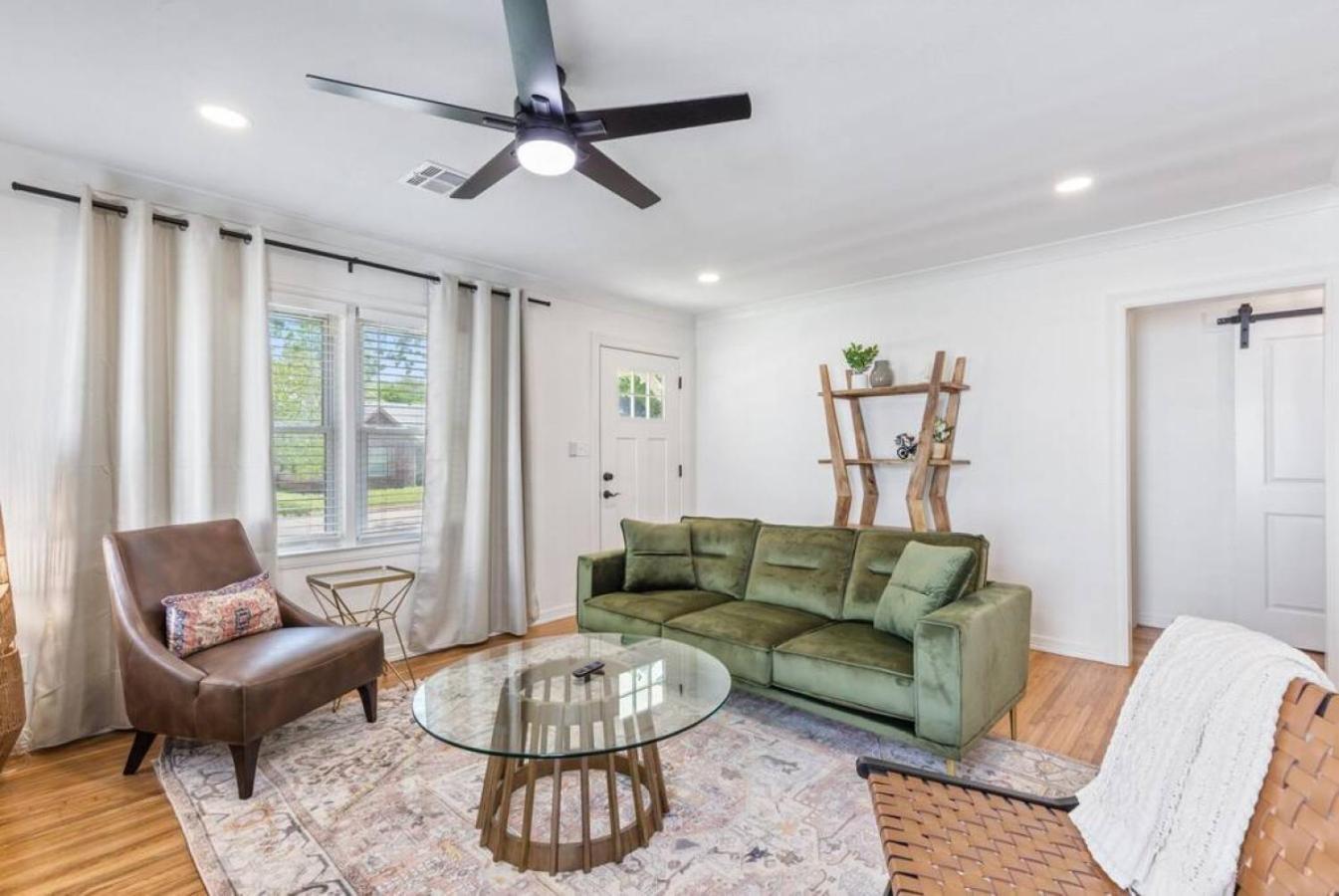 Trendy In Tulsa Villa ภายนอก รูปภาพ